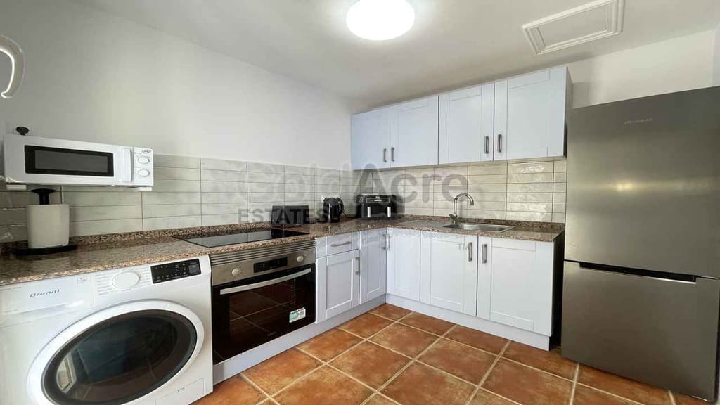 Chalet de 2 habitaciones en Corralejo en venta con piscina garaje - 259.000 € (Ref: 10179731)