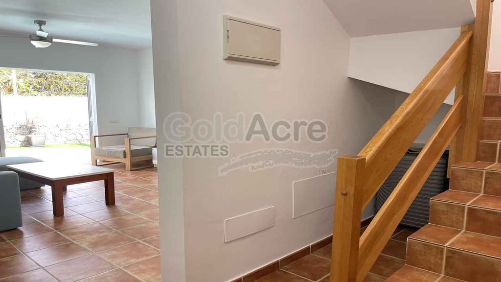 Chalet de 2 habitaciones en Corralejo en venta con piscina garaje - 259.000 € (Ref: 10179731)