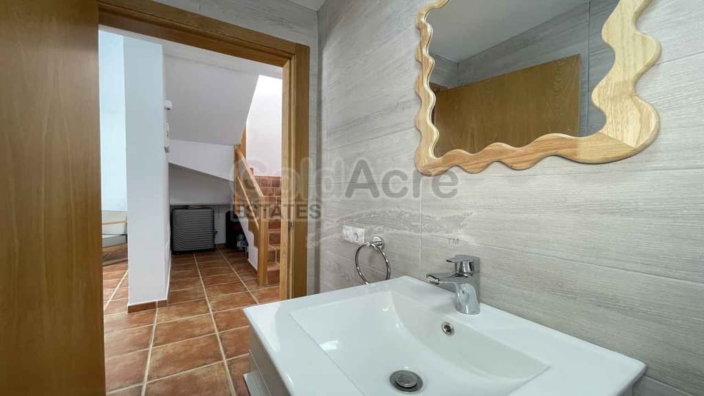 Chalet de 2 habitaciones en Corralejo en venta con piscina garaje - 259.000 € (Ref: 10179731)