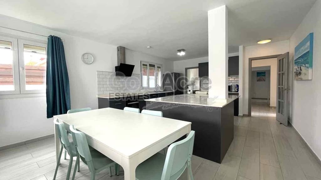 3 slaapkamer Villa te koop in Corralejo met zwembad garage - € 595.000 (Ref: 10186301)