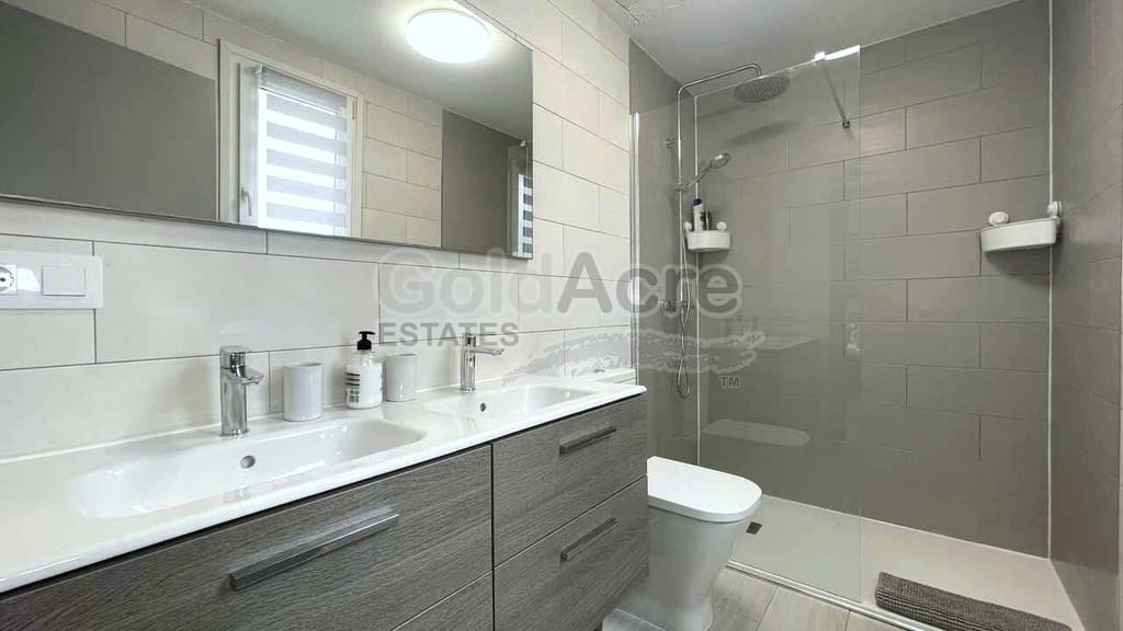 3 slaapkamer Villa te koop in Corralejo met zwembad garage - € 595.000 (Ref: 10186301)