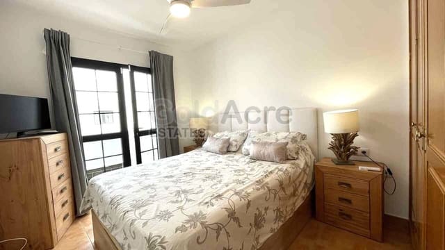 4 soveværelse Villa til salg i Corralejo, La Oliva med swimmingpool garage - € 530.000 (Ref: 10186302)