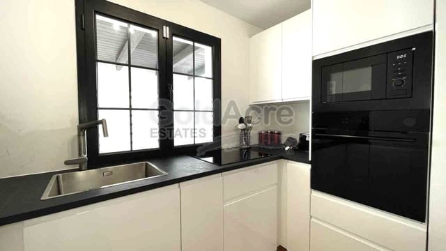 4 soveværelse Villa til salg i Corralejo, La Oliva med swimmingpool garage - € 530.000 (Ref: 10186302)