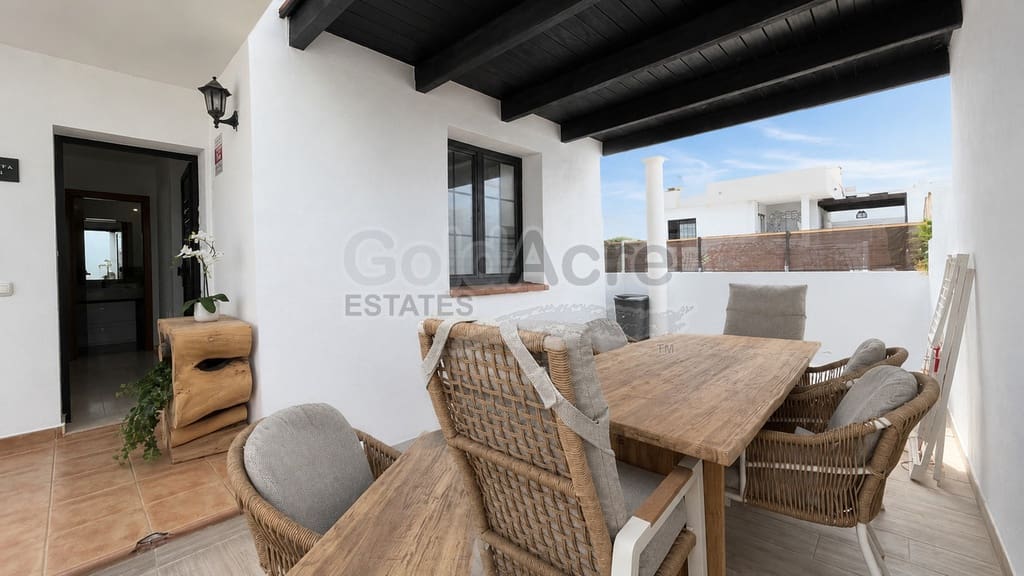 4 soveværelse Villa til salg i Corralejo med swimmingpool garage - € 530.000 (Ref: 10186302)