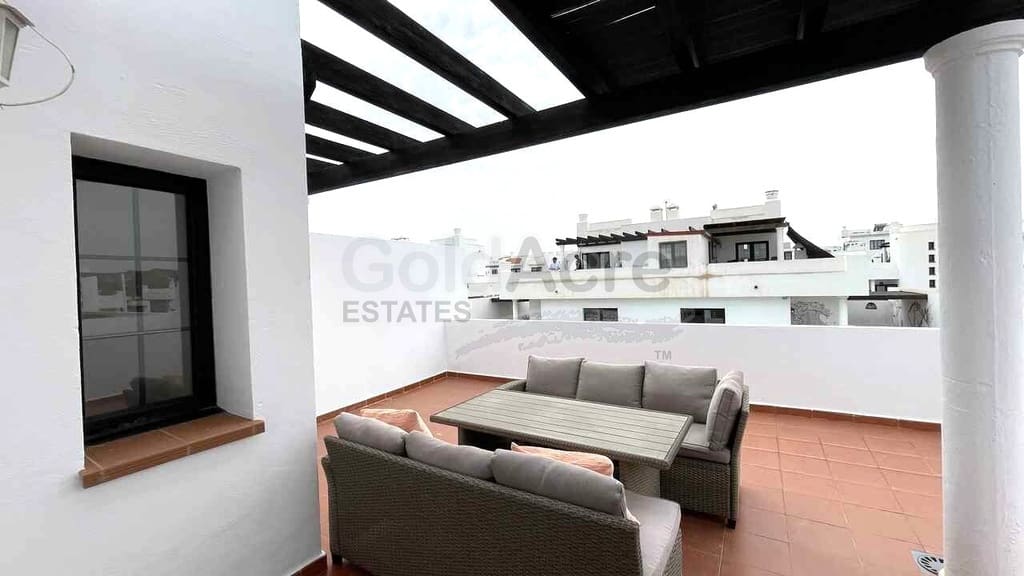 4 soveværelse Villa til salg i Corralejo med swimmingpool garage - € 530.000 (Ref: 10186302)