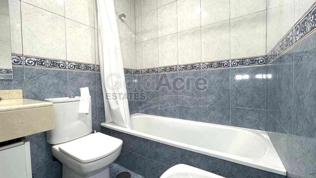4 soveværelse Villa til salg i Corralejo med swimmingpool garage - € 530.000 (Ref: 10186302)