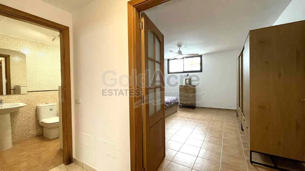 4 soveværelse Villa til salg i Corralejo med swimmingpool garage - € 530.000 (Ref: 10186302)