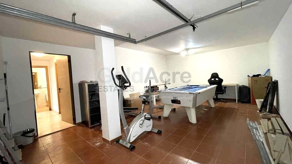 4 soveværelse Villa til salg i Corralejo med swimmingpool garage - € 530.000 (Ref: 10186302)