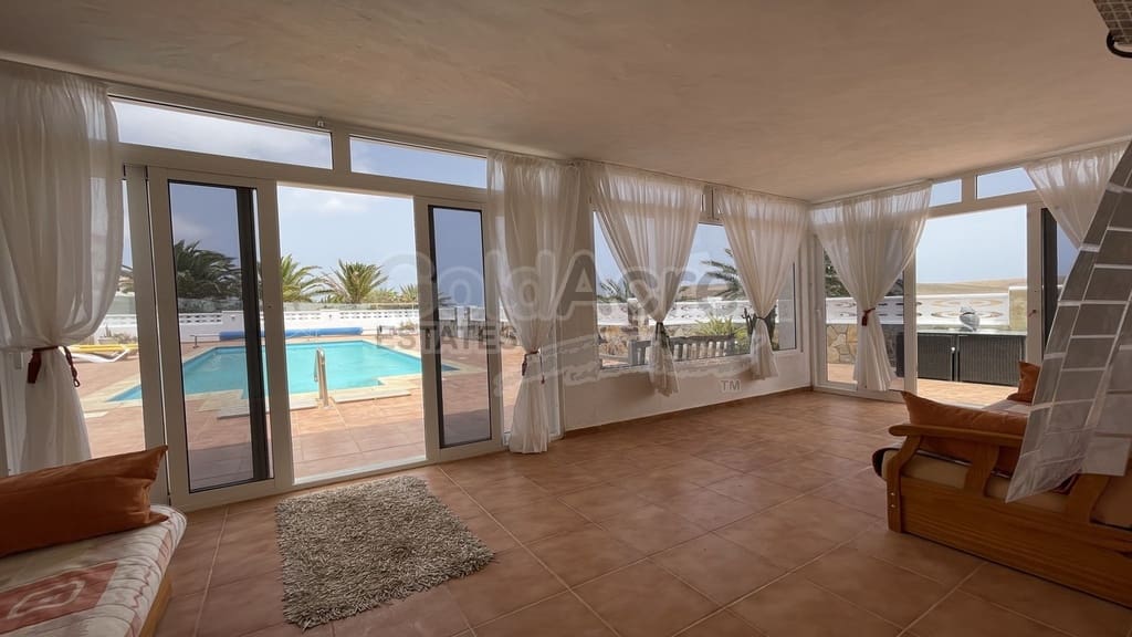 3 camera da letto Villa in vendita in La Oliva con piscina - 410.000 € (Rif: 7588342)