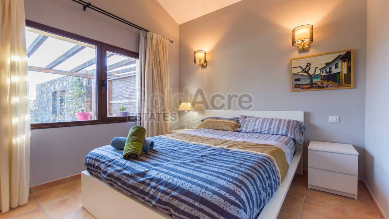 2 soveværelse Villa til salg i Lajares med swimmingpool - € 850.000 (Ref: 7652663)