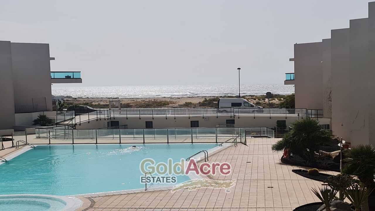 Apartamento de 4 habitaciones en El Cotillo en venta con piscina - 347.700 € (Ref: 7664858)