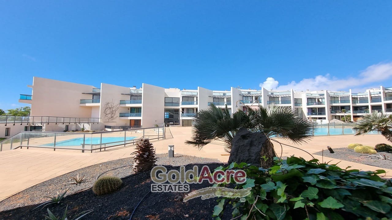 Apartamento de 4 habitaciones en El Cotillo en venta con piscina - 347.700 € (Ref: 7664858)