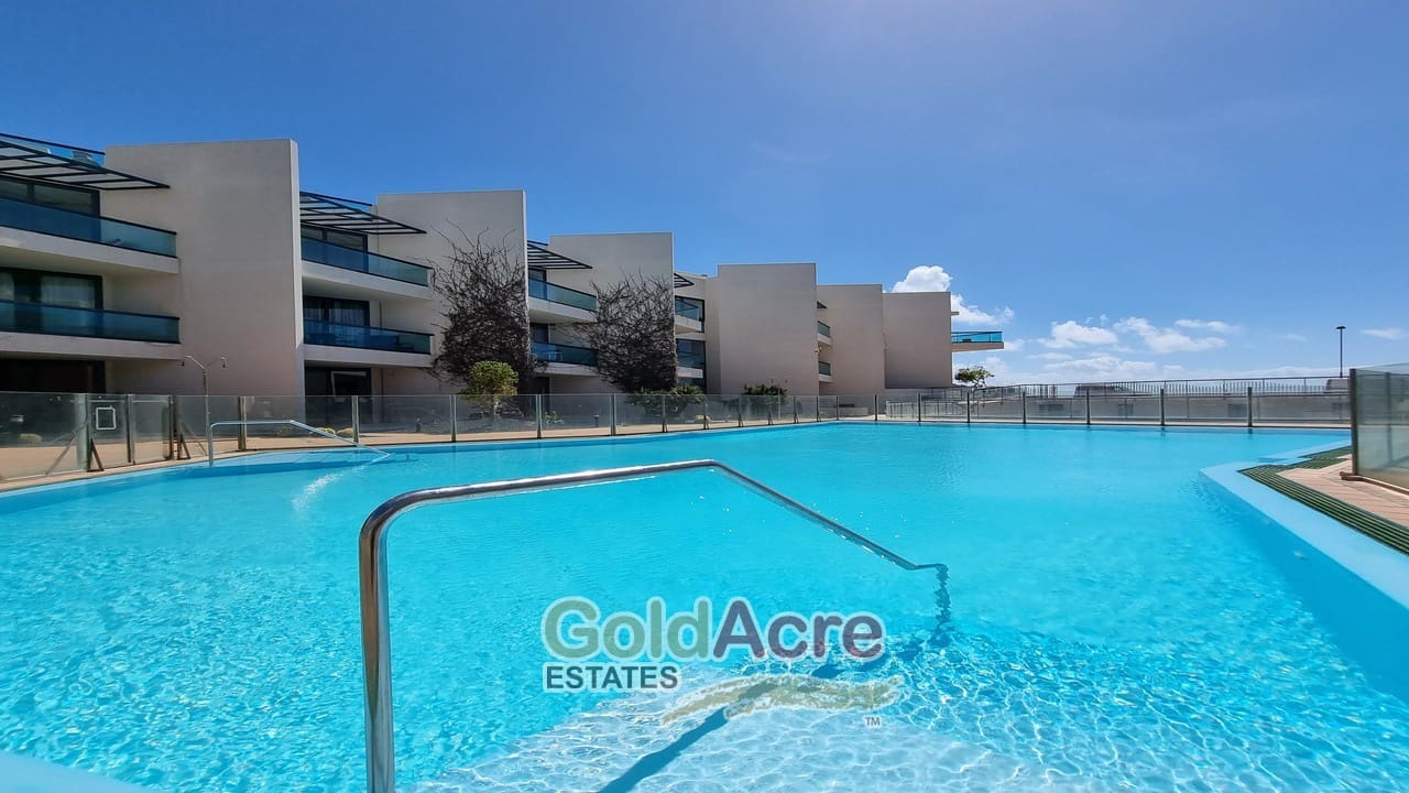 Apartamento de 4 habitaciones en El Cotillo en venta con piscina - 347.700 € (Ref: 7664858)