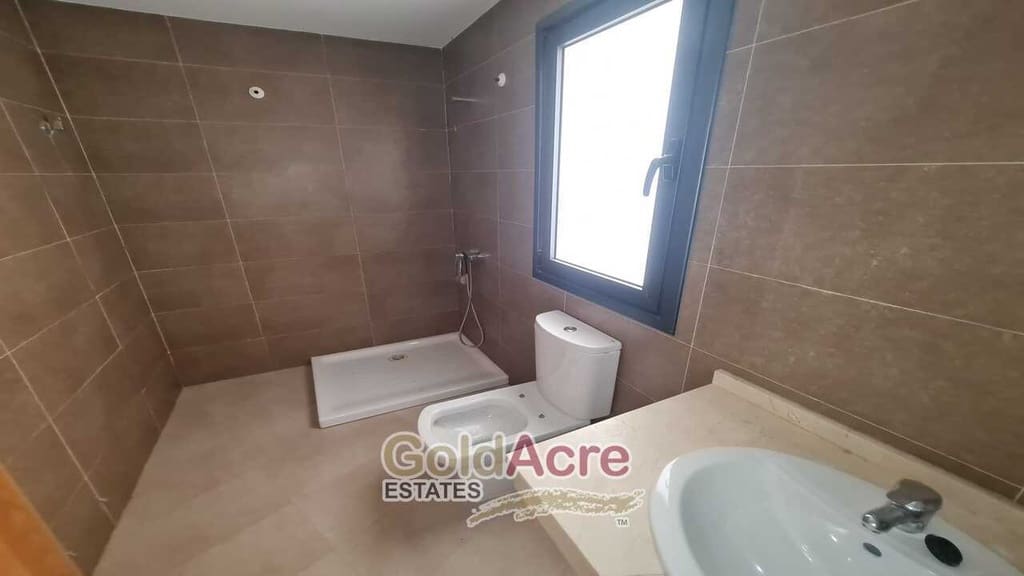 4 bedroom Apartment for sale in El Cotillo with pool - € 311,430 (Ref: 7664858)