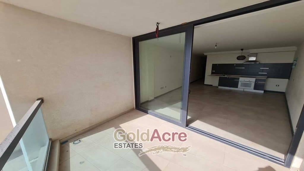 4 bedroom Apartment for sale in El Cotillo with pool - € 311,430 (Ref: 7664858)