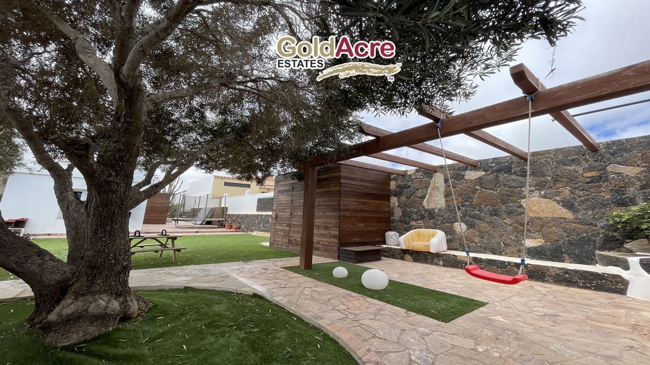 3 soveværelse Villa til salg i Villaverde - € 850.000 (Ref: 8187206)