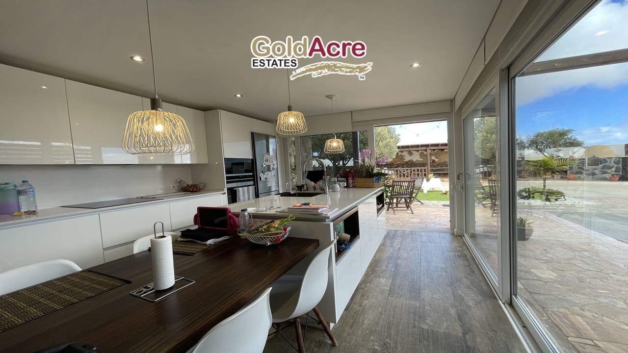 3 soveværelse Villa til salg i Villaverde - € 850.000 (Ref: 8187206)