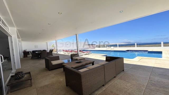 5 bedroom Villa for sale in La Pared, Pájara with pool garage - € 1,395,000 (Ref: 8217667)