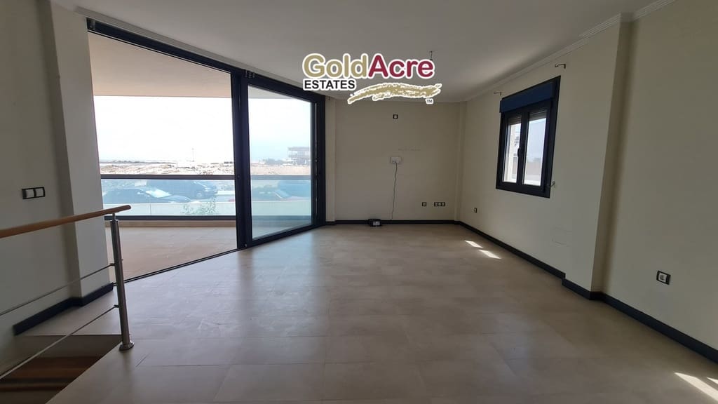 4 bedroom Apartment for sale in El Cotillo with pool - € 336,960 (Ref: 8246846)