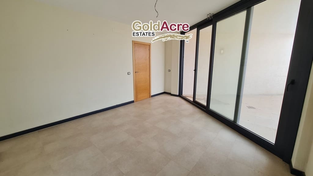 4 bedroom Apartment for sale in El Cotillo with pool - € 336,960 (Ref: 8246846)