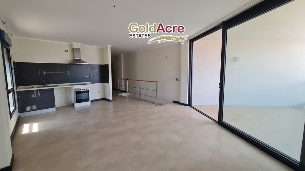 4 bedroom Apartment for sale in El Cotillo with pool - € 336,960 (Ref: 8246846)