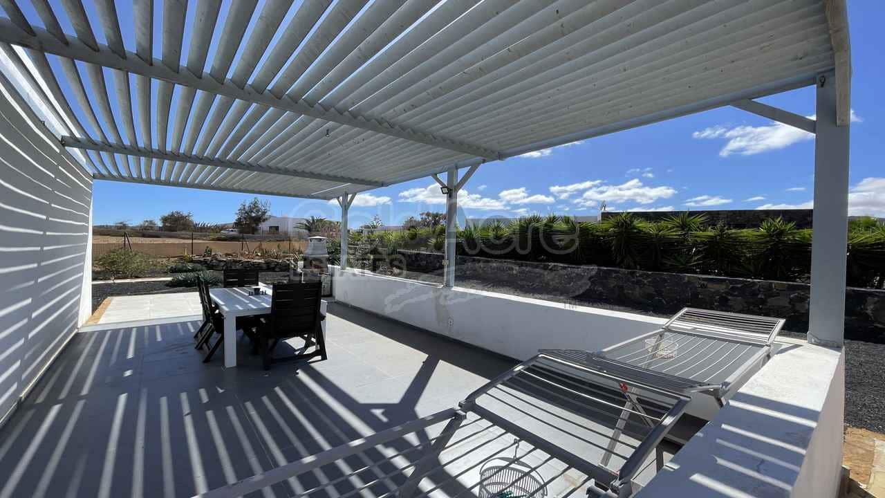 7 bedroom Villa for sale in Villaverde with pool - € 649,000 (Ref: 8270638)