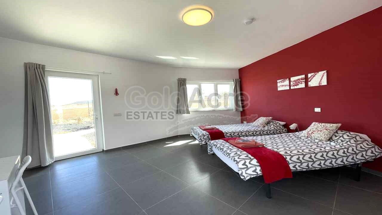 7 bedroom Villa for sale in Villaverde with pool - € 649,000 (Ref: 8270638)