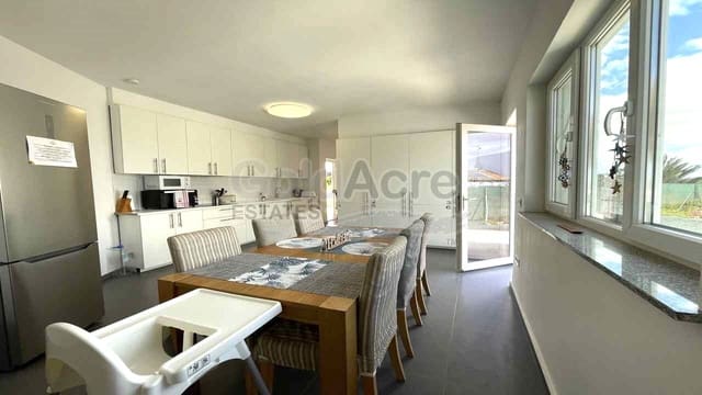 7 makuuhuone Huvila myytävänä paikassa Villaverde, La Oliva - 649 000 € (Ref: 8270638)