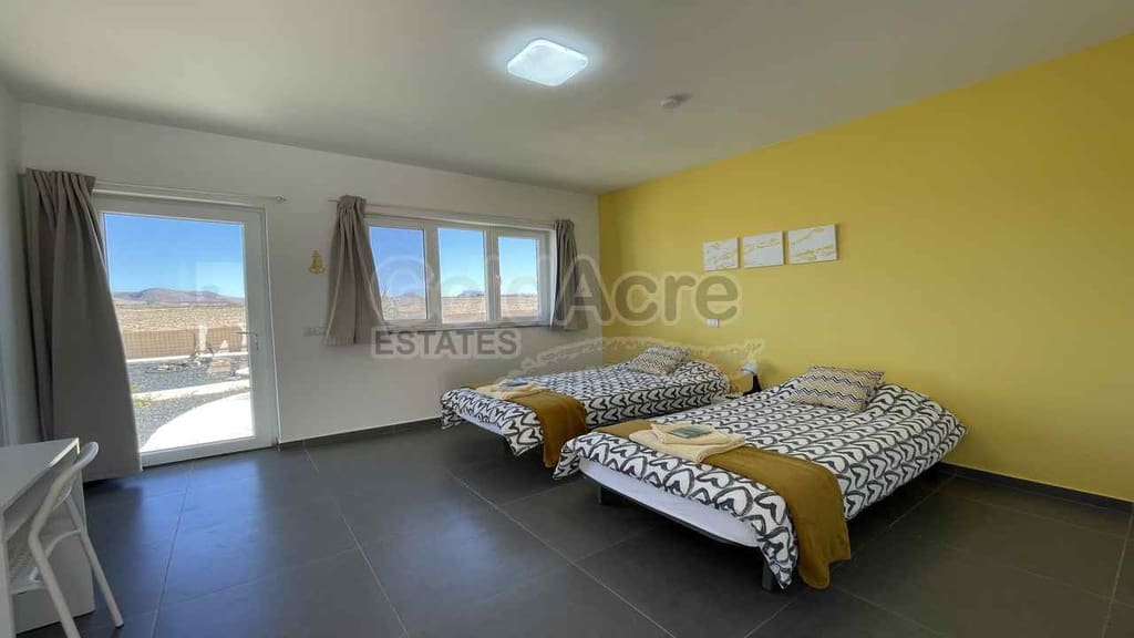 7 bedroom Villa for sale in Villaverde with pool - € 649,000 (Ref: 8270638)