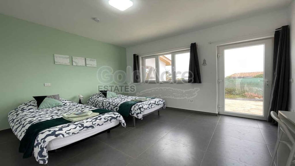 7 bedroom Villa for sale in Villaverde with pool - € 649,000 (Ref: 8270638)