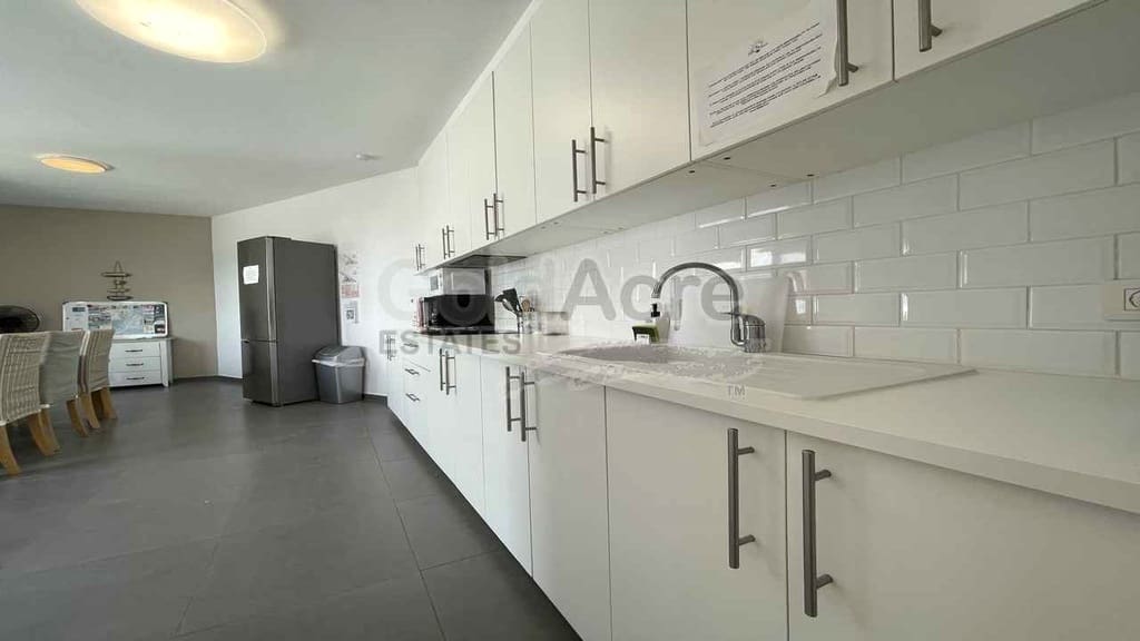 7 bedroom Villa for sale in Villaverde with pool - € 649,000 (Ref: 8270638)