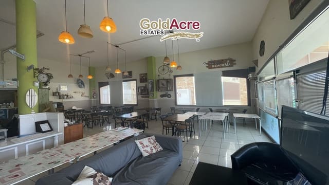 Commercial for sale in Corralejo, La Oliva - € 425,000 (Ref: 8318431)