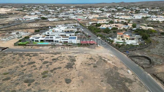 Undeveloped Land for sale in Lajares, La Oliva - € 199,000 (Ref: 8374005)