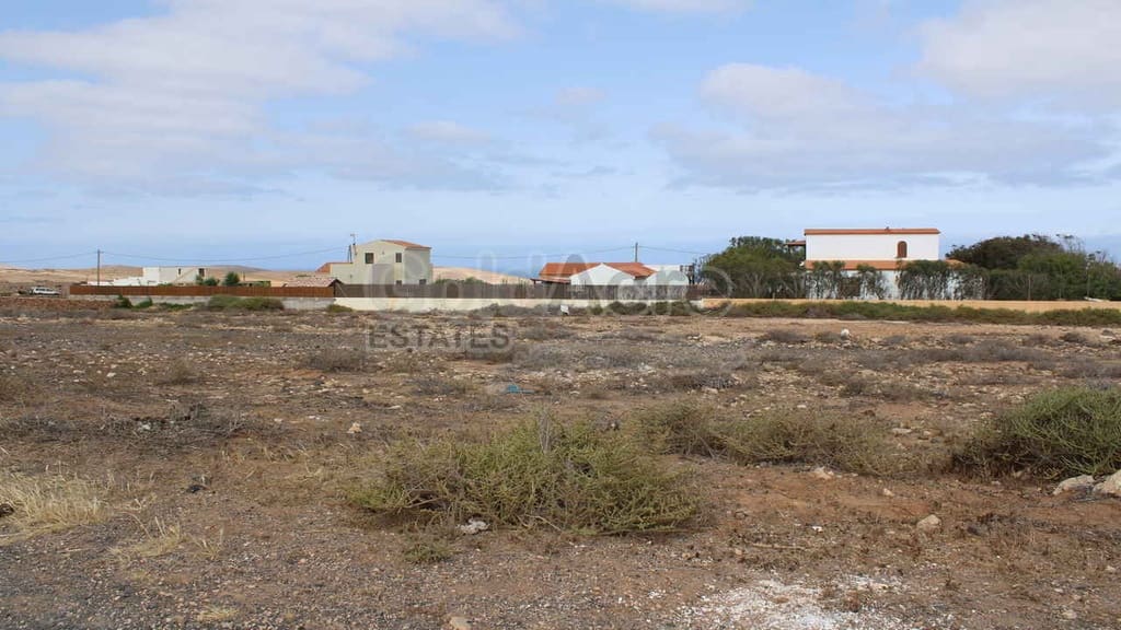 Undeveloped Land for sale in Tindaya - € 80,000 (Ref: 8434189)