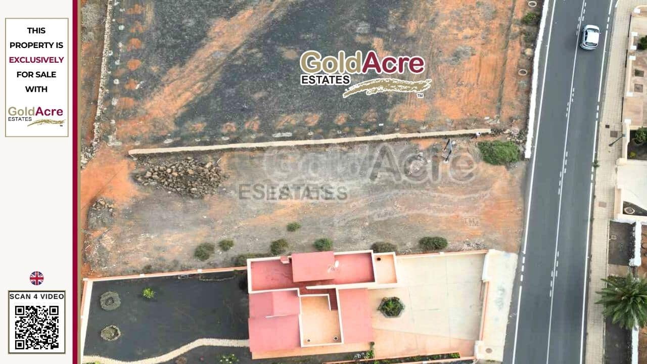 Grunde uden byggetilladelser til salg i La Oliva - € 165.000 (Ref: 8509459)