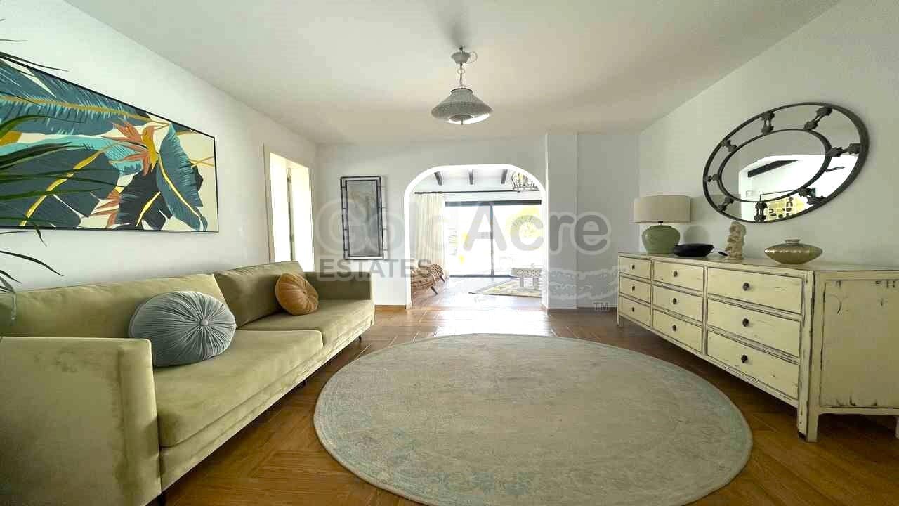 4 soveværelse Villa til salg i La Oliva med swimmingpool - € 630.000 (Ref: 8529333)