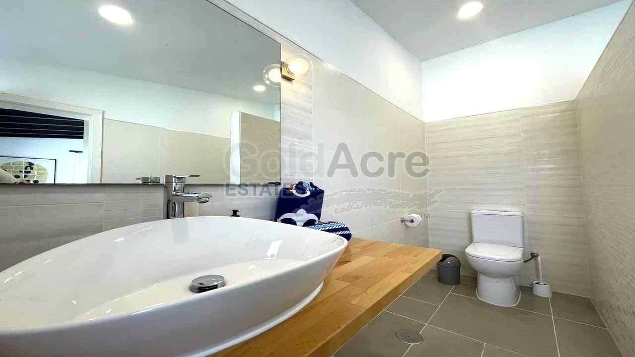 4 soveværelse Villa til salg i La Oliva med swimmingpool - € 630.000 (Ref: 8529333)