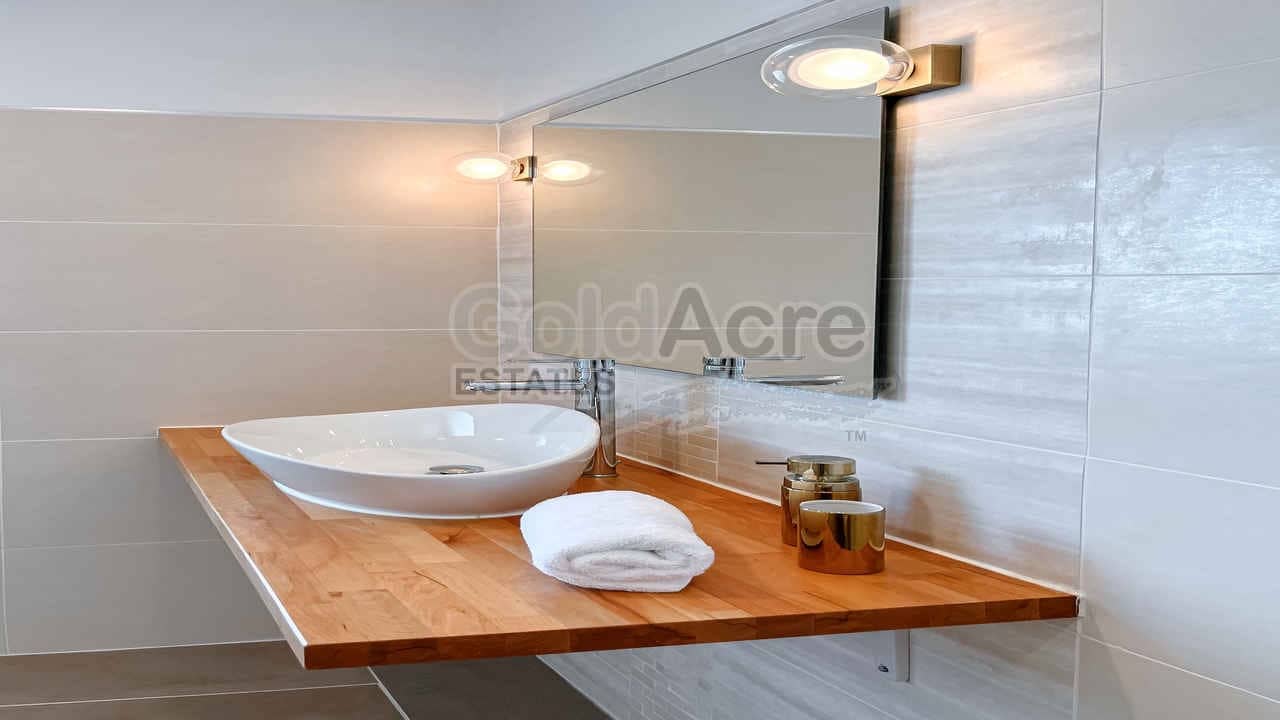 4 Zimmer Villa zu verkaufen in La Oliva mit Pool - 630.000 € (Ref: 8529333)