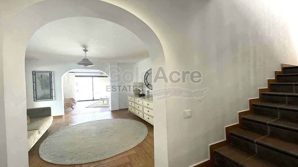 Chalet de 4 habitaciones en La Oliva en venta con piscina garaje - 630.000 € (Ref: 8529333)