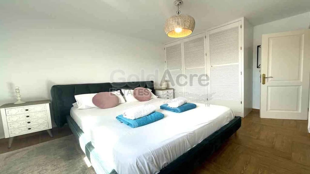4 bedroom Villa for sale in La Oliva with pool garage - € 630,000 (Ref: 8529333)