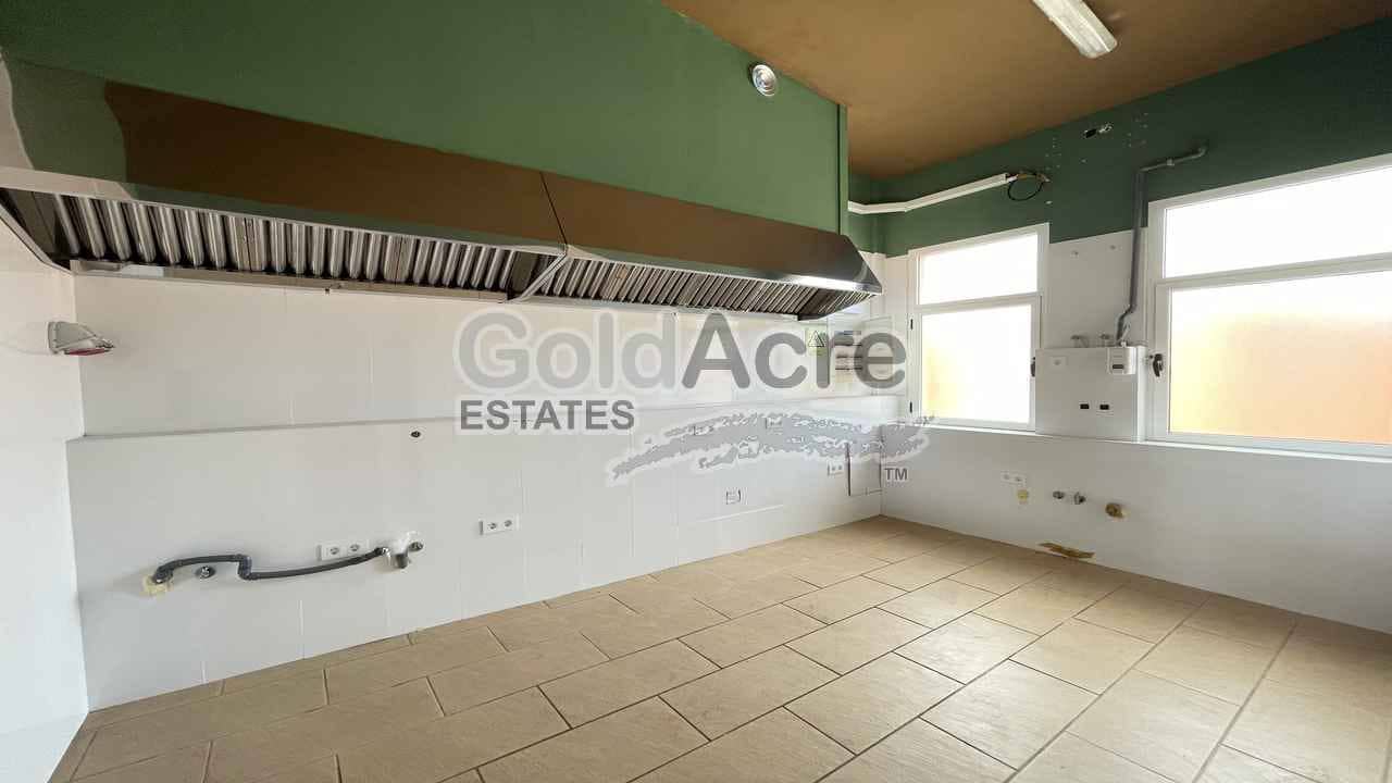 Comercial para venda em Corralejo - 275 000 € (Ref: 8614925)