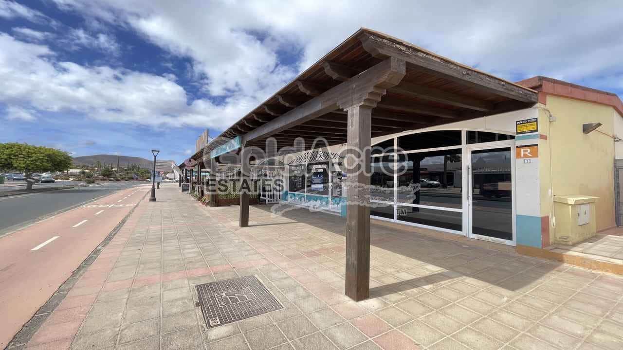 Comercial para venda em Corralejo - 275 000 € (Ref: 8614925)