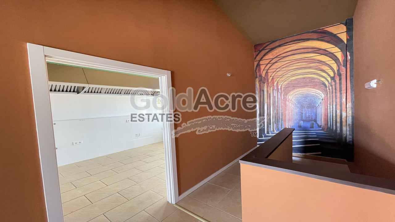 Comercial para venda em Corralejo - 275 000 € (Ref: 8614925)