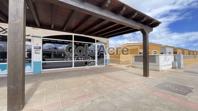Kommersiell till salu i Corralejo, La Oliva - 275 000 € (Ref: 8614925)