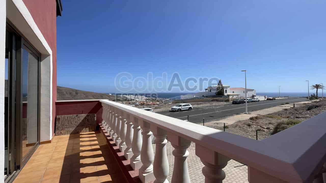 4 soveværelse Villa til salg i Gran Tarajal med swimmingpool - € 450.000 (Ref: 8640626)