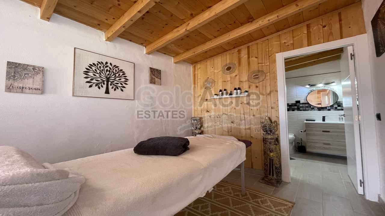 4 soveværelse Villa til salg i Gran Tarajal med swimmingpool - € 450.000 (Ref: 8640626)