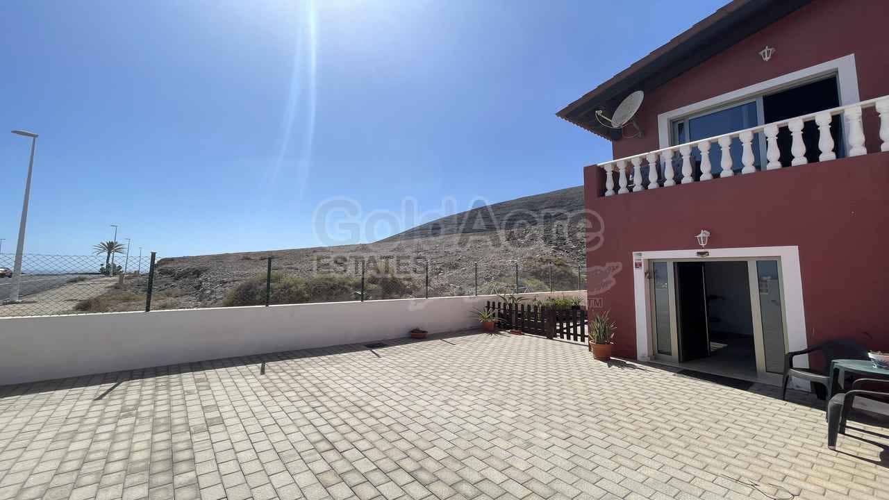 4 soveværelse Villa til salg i Gran Tarajal med swimmingpool - € 450.000 (Ref: 8640626)