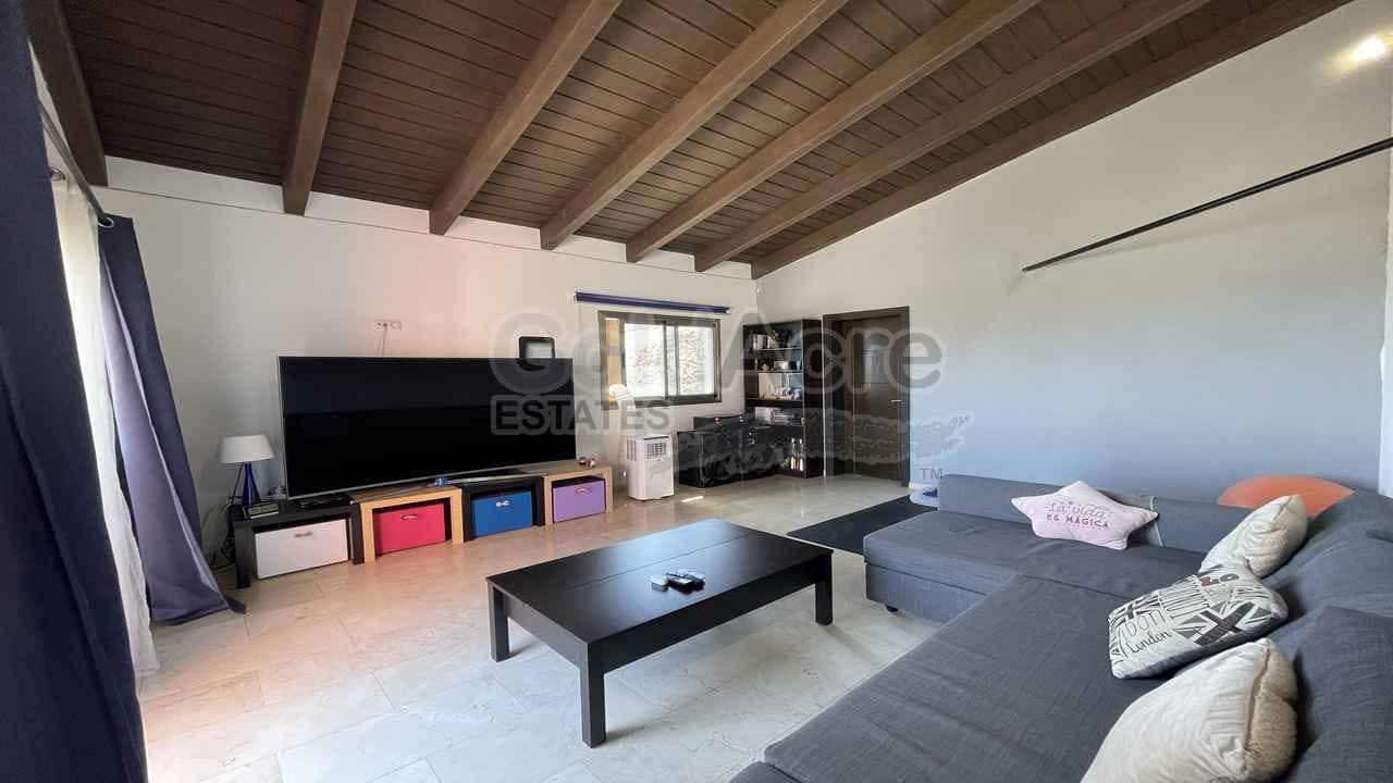 4 soveværelse Villa til salg i Gran Tarajal med swimmingpool - € 450.000 (Ref: 8640626)