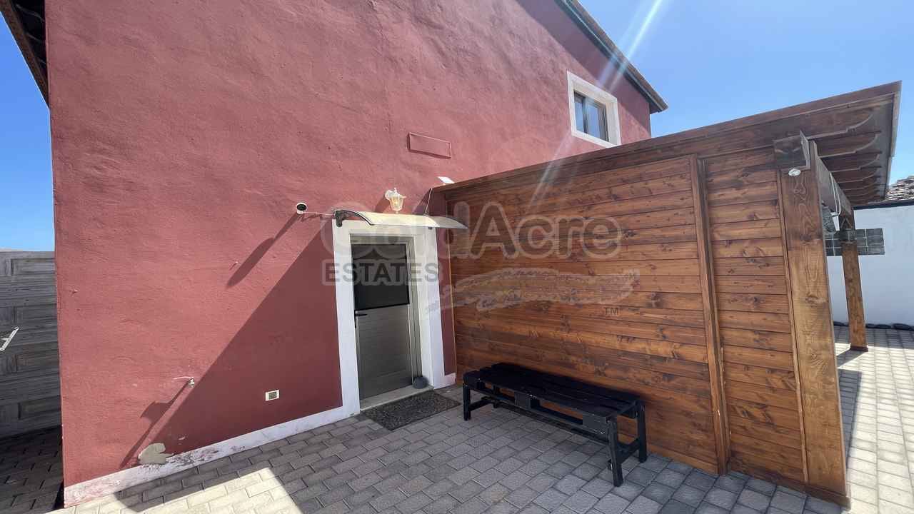 4 soveværelse Villa til salg i Gran Tarajal med swimmingpool - € 450.000 (Ref: 8640626)