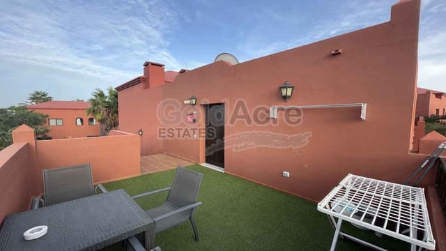 1 slaapkamer Penthouse te koop in Corralejo, La Oliva met zwembad - € 210.000 (Ref: 8669893)